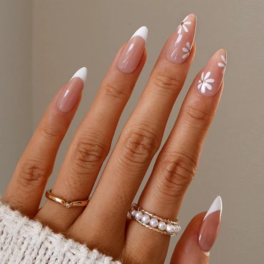 Almond Head Fake Nailss