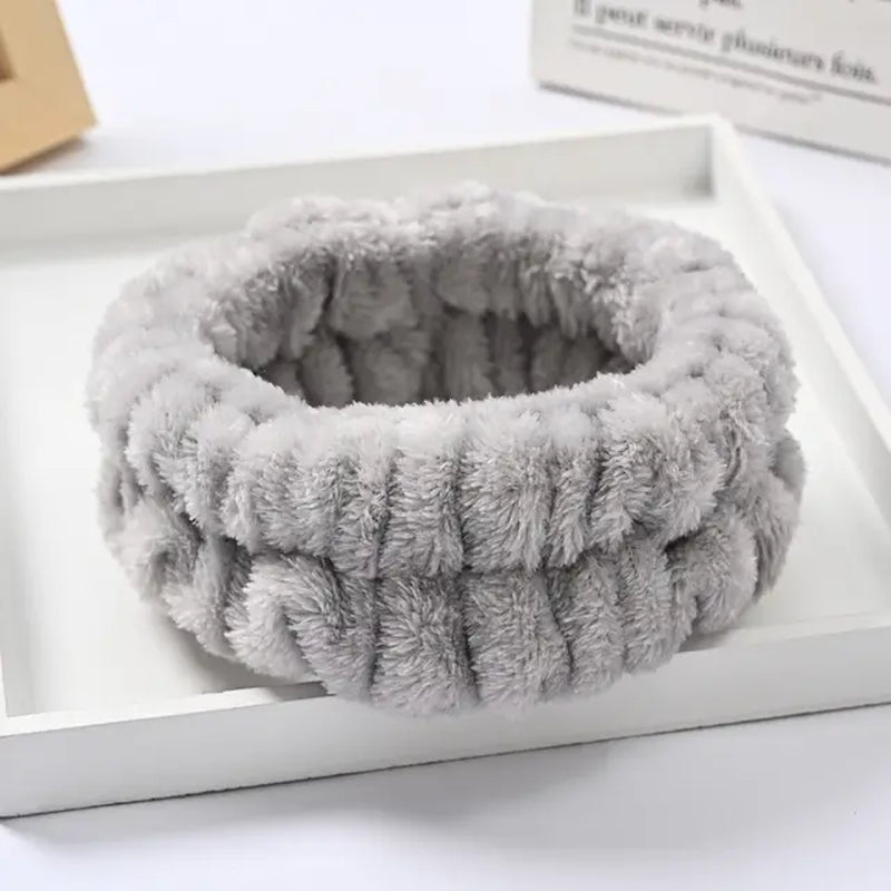 grey wristband